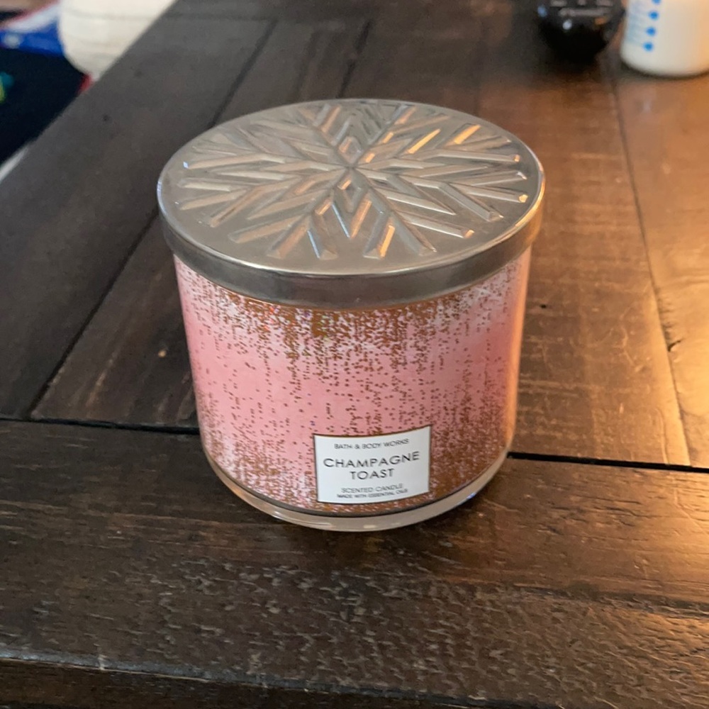 Bath & Body Works Candle